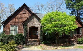 Blueberry Ridge - Panoramic View Cabin with Hot Tub and Fireplace